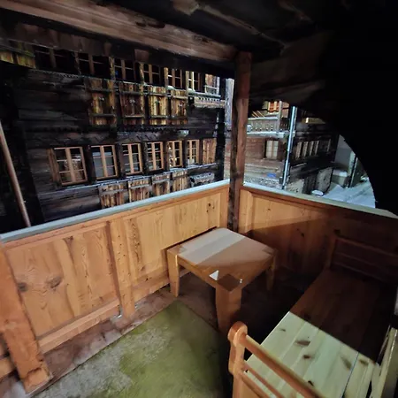 Am Dorfplatz * Kippel