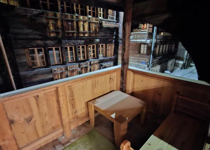 Am Dorfplatz * Kippel